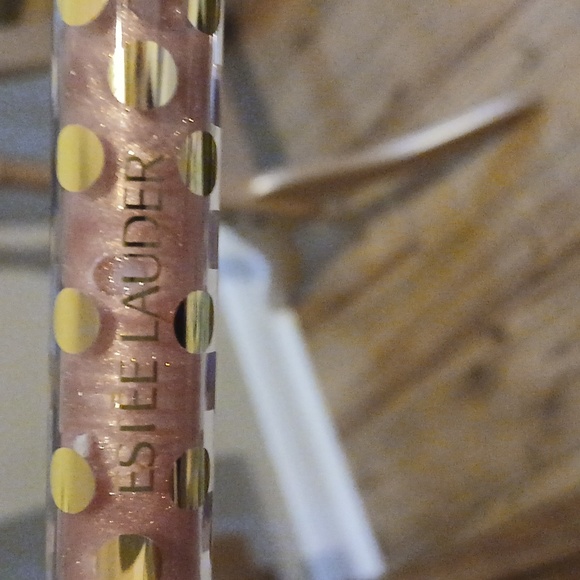 New Women's Estee Lauder Dazzle Me Lip Gloss - Pink Full Size - Picture 6 of 17